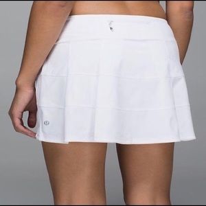 Lululemon white tennis skort size 4